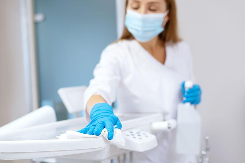 El jabón enzimático. La higiene y la desinfección son pilares fundamentales en el ámbito médico. Especialmente aquellos en hospitales y clínicas.